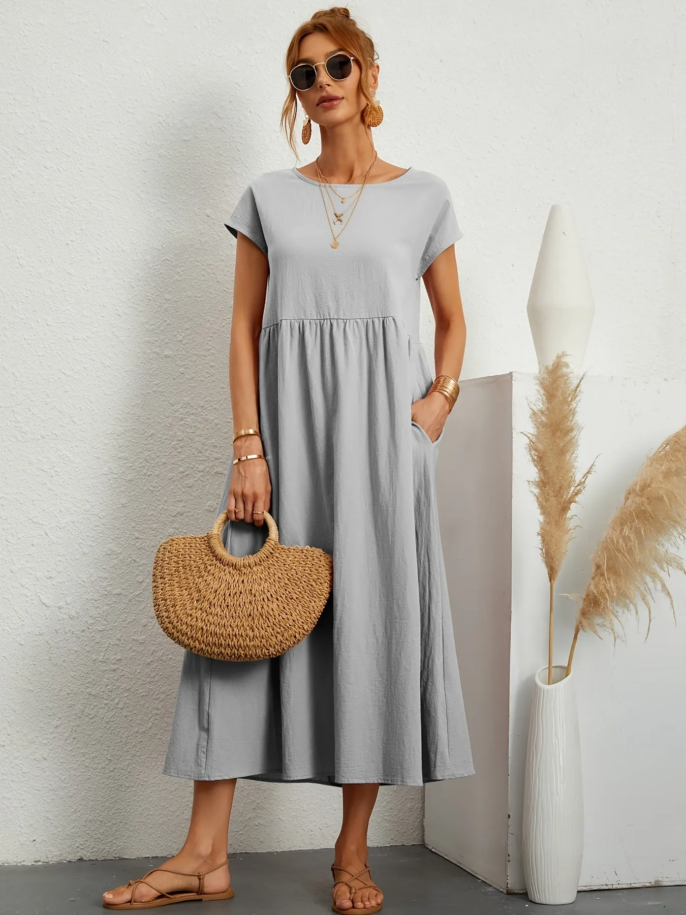 Vestito in tinta unita con tasche, vestito estivo casual a maniche corte con girocollo, abbigliamento donna